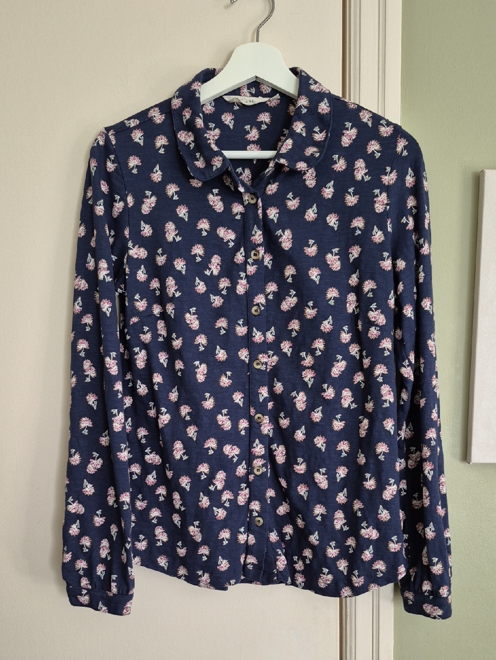 EUC Lily & Me Navy Floral Organic Cotton Jersey Blouse, US 6 - Picture 8 of 8